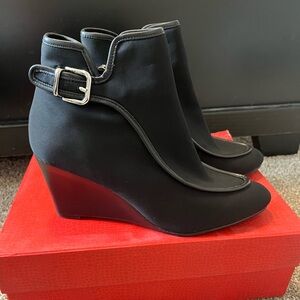 Donald Pliner Booties